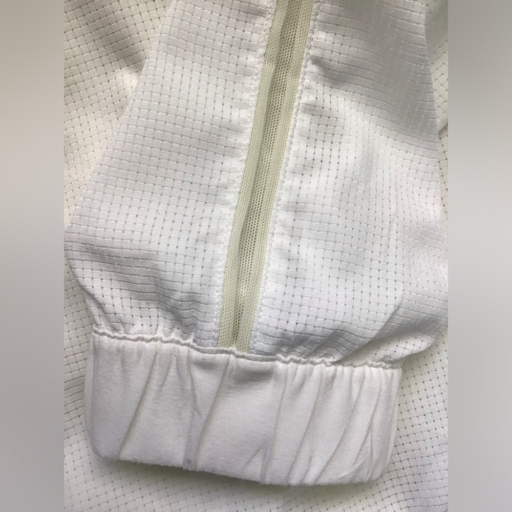 🌼Lululemon White Pack Light Pullover size 4
White - Picture 12 of 14